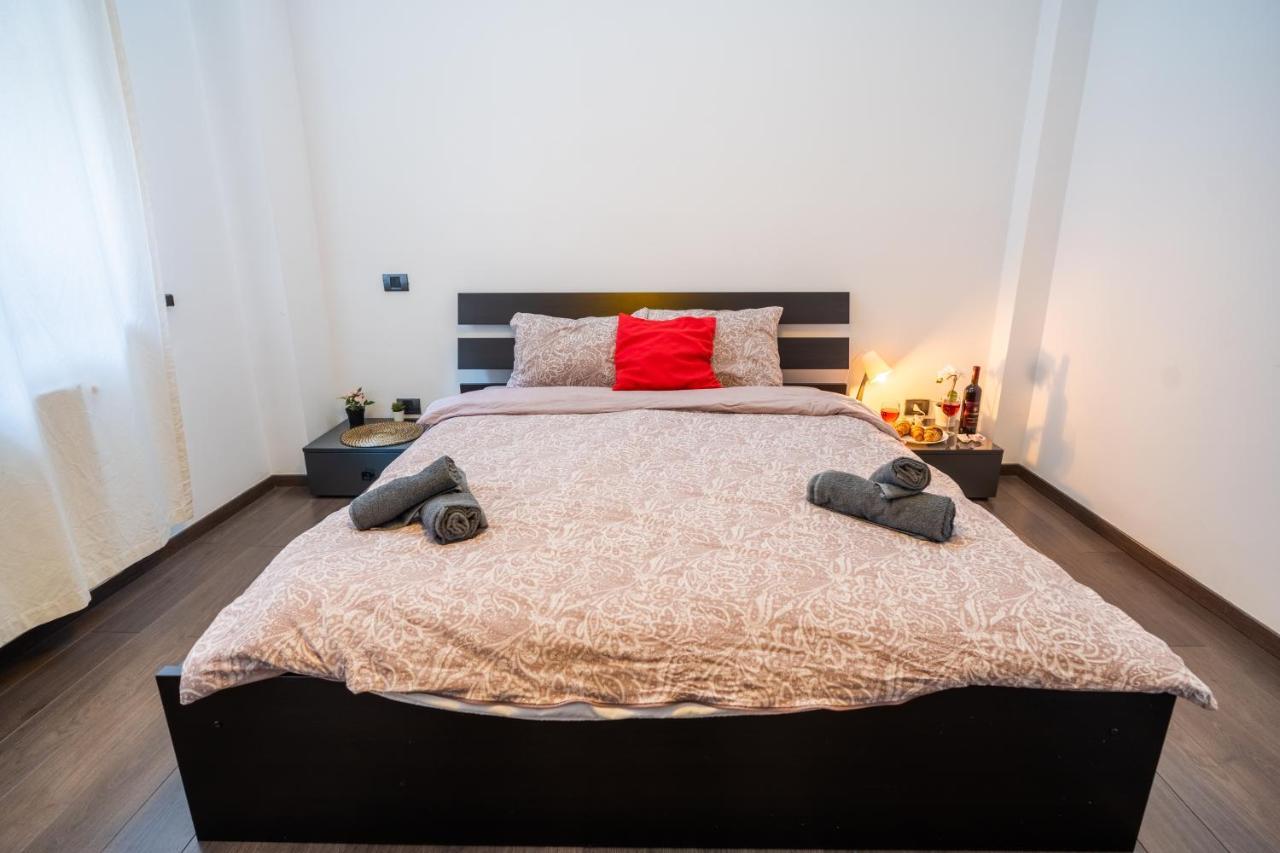 Cozy & Spacious Flat Near Victoriei Square Bucureşti Exterior foto
