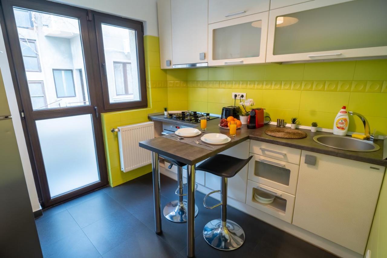 Cozy & Spacious Flat Near Victoriei Square Bucureşti Exterior foto