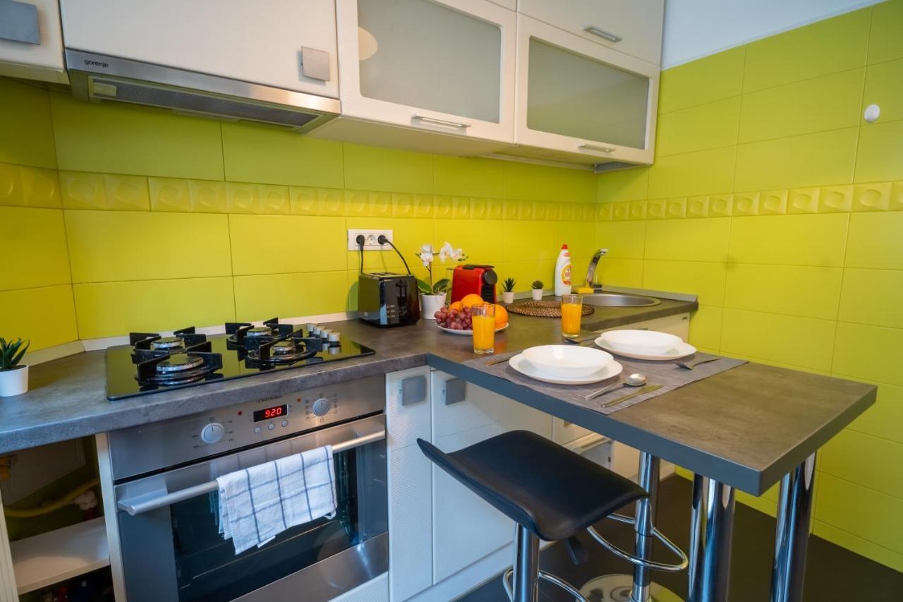 Cozy & Spacious Flat Near Victoriei Square Bucureşti Exterior foto